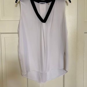 T TAHARI Women’s Sleeveless Blouse Size Medium